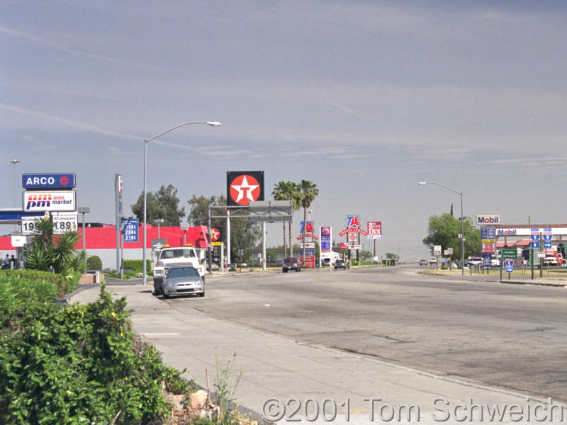 Businesses at Buttonwillow Junction