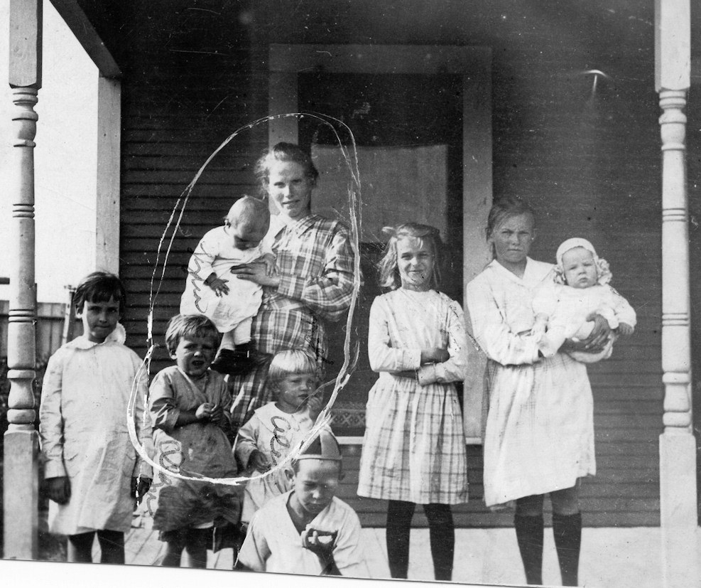 Mom, Olga, Alec, Lydia, Hazel, Edith Rhodes, and the baby and  . . . .